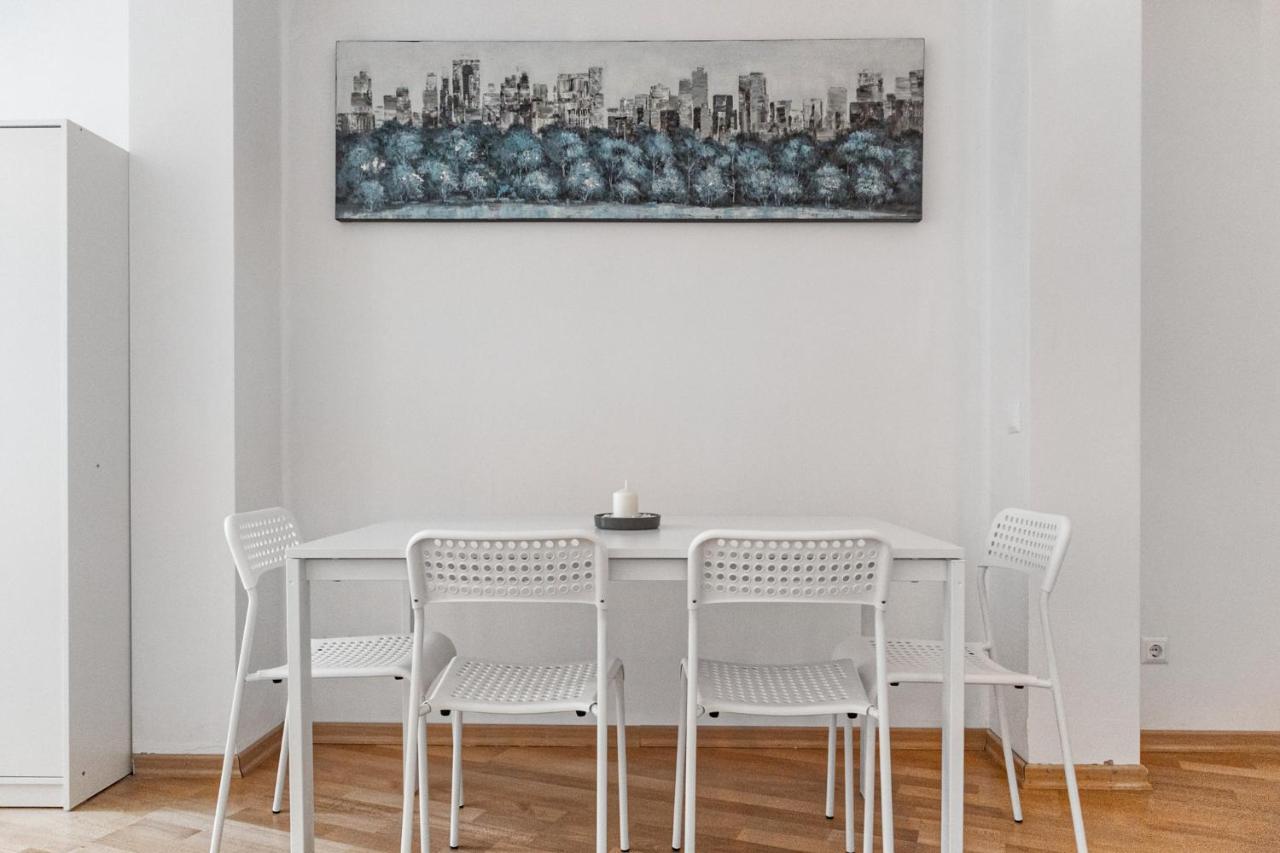 Gasometer Apartment - Designer Building With Amazing View Wenen Buitenkant foto